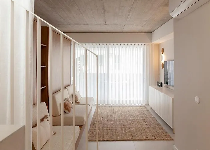 Wood * Monte Gordo