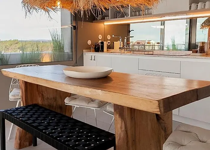 Wood * Monte Gordo