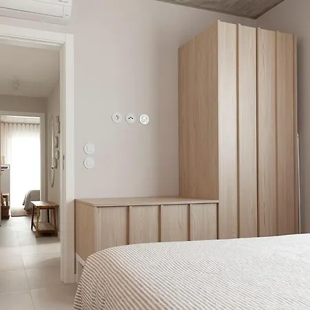 Wood Apartment *